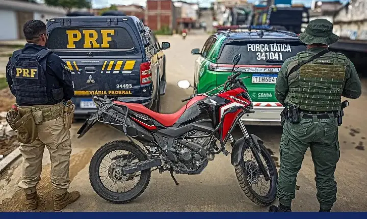 Ação conjunta da PRF e PMCE recupera motocicleta clonada em Icó
