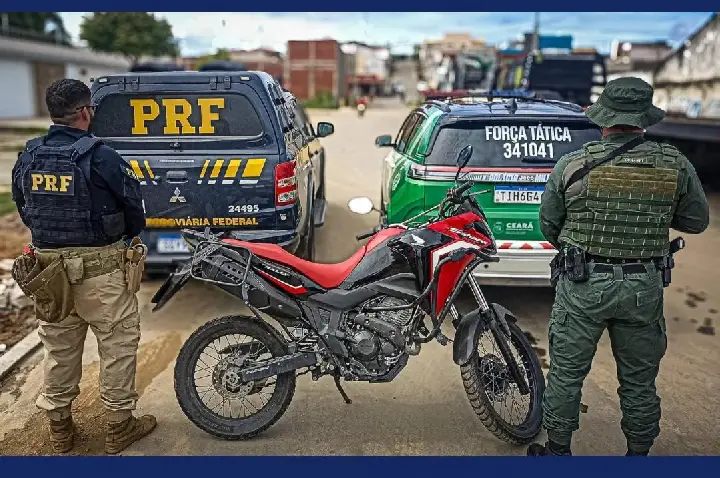 Ação conjunta da PRF e PMCE recupera motocicleta clonada em Icó