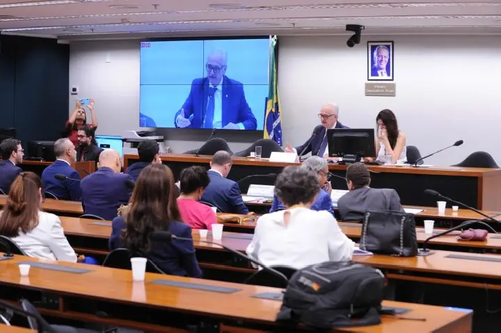 Aumento de imposto sobre produtos médicos prejudica hospitais e pacientes, dizem especialistas