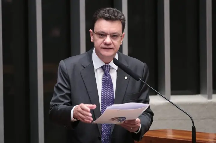 Câmara elege Odair Cunha para vaga de ministro do TCU
