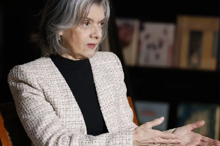 Cármen Lúcia diz que é aconselhada a deixar STF por ataques machistas 