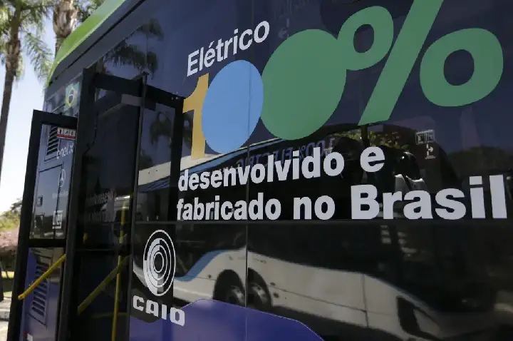 CMN dobra duração de linhas do Move Brasil a ônibus e micro-ônibus