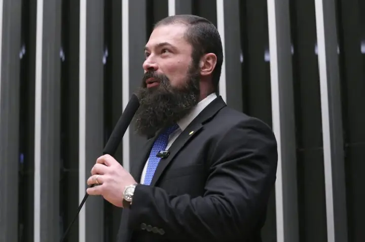 Comissão aprova parcelamento especial de dívidas tributárias para o setor de armas e munições