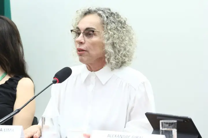 Comissão aprova projeto que cria Política Nacional de Saúde na Escola