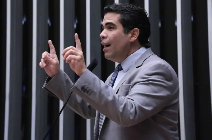Comissão dispensa renovação periódica da credencial de estacionamento de pessoa com deficiência permanente