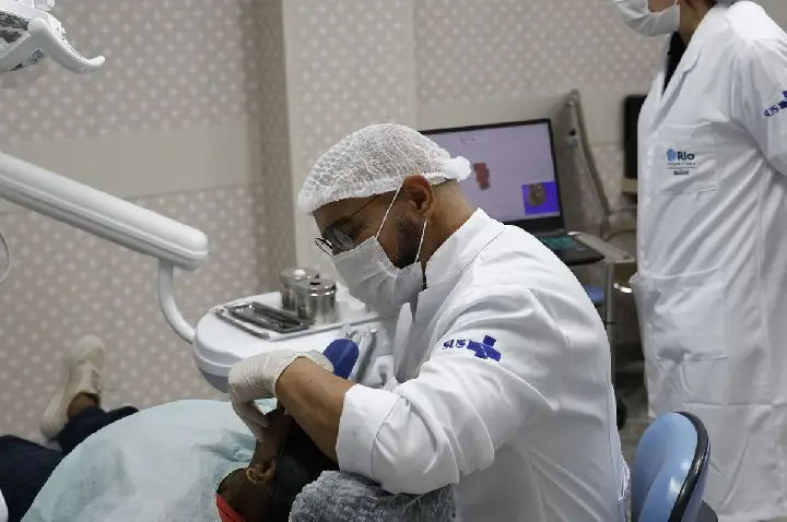Comissão do Senado aprova novo piso salarial de médicos e dentistas