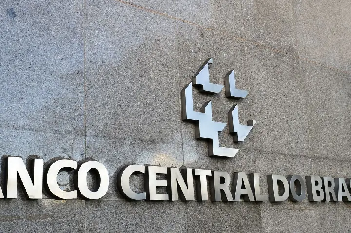 Copom reduz taxa Selic para 14,25% ao ano 