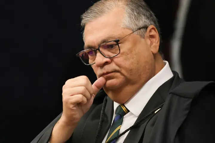 Dino profere segundo voto contra lei de SC que proibiu cotas raciais