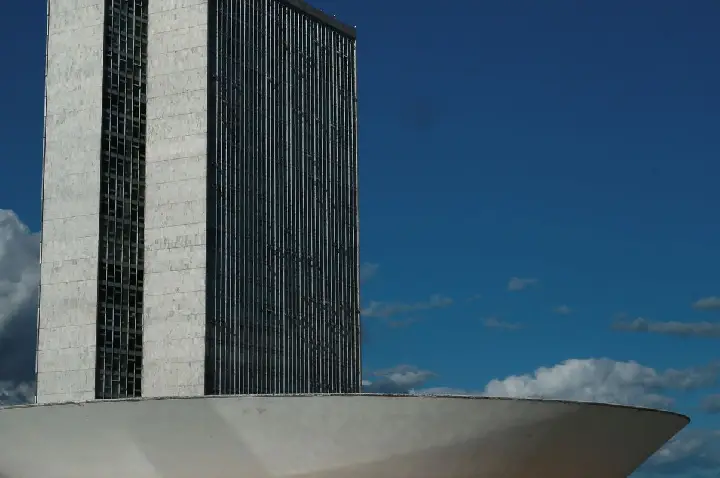 Governo enviará projeto à Câmara para aumentar limite do MEI