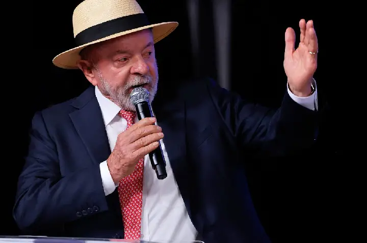 Lula parabeniza Colômbia após eleição com vitória da direita