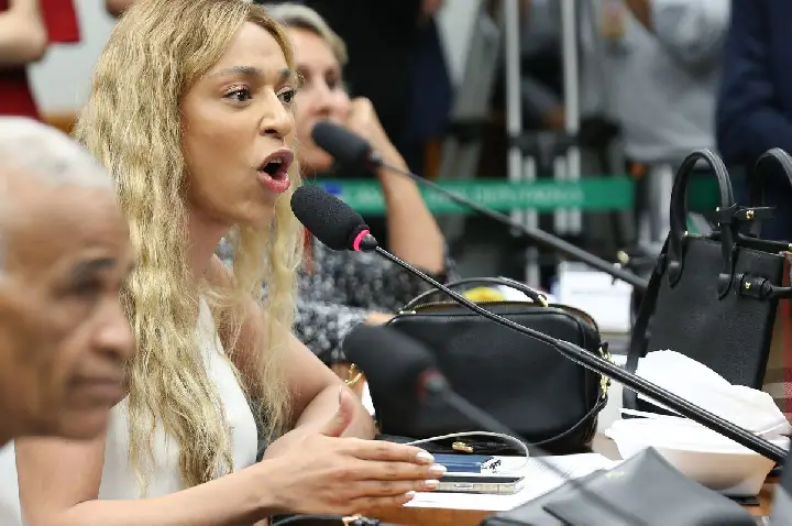 MPF pede condenação de Ratinho e SBT por falas contra Erika Hilton 