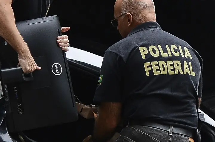 PF investiga senador Weverton Rocha por suspeita de desvios no INSS