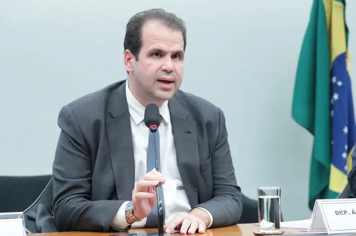 Relator vai apresentar na semana que vem parecer sobre mudanças no Código de Trânsito