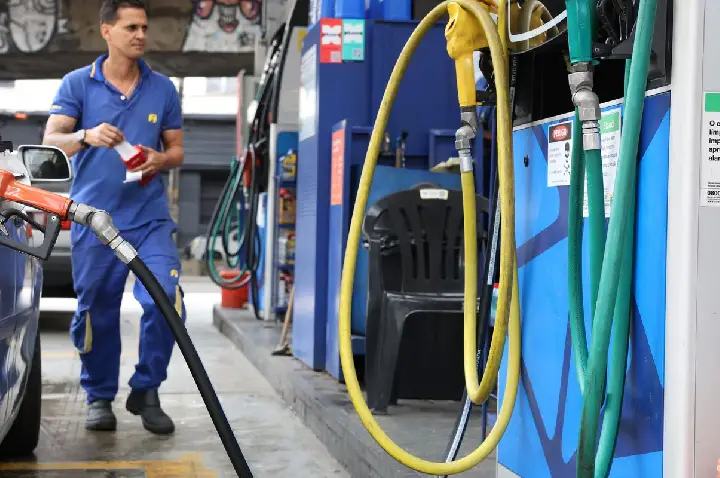 Subsídio de R$ 0,44 por litro da gasolina pode ser prorrogado