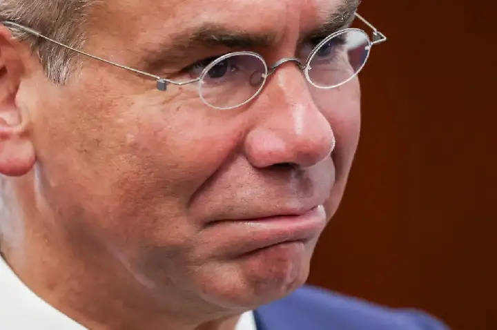 Troca de advogado de Vorcaro sinaliza possível delação premiada 