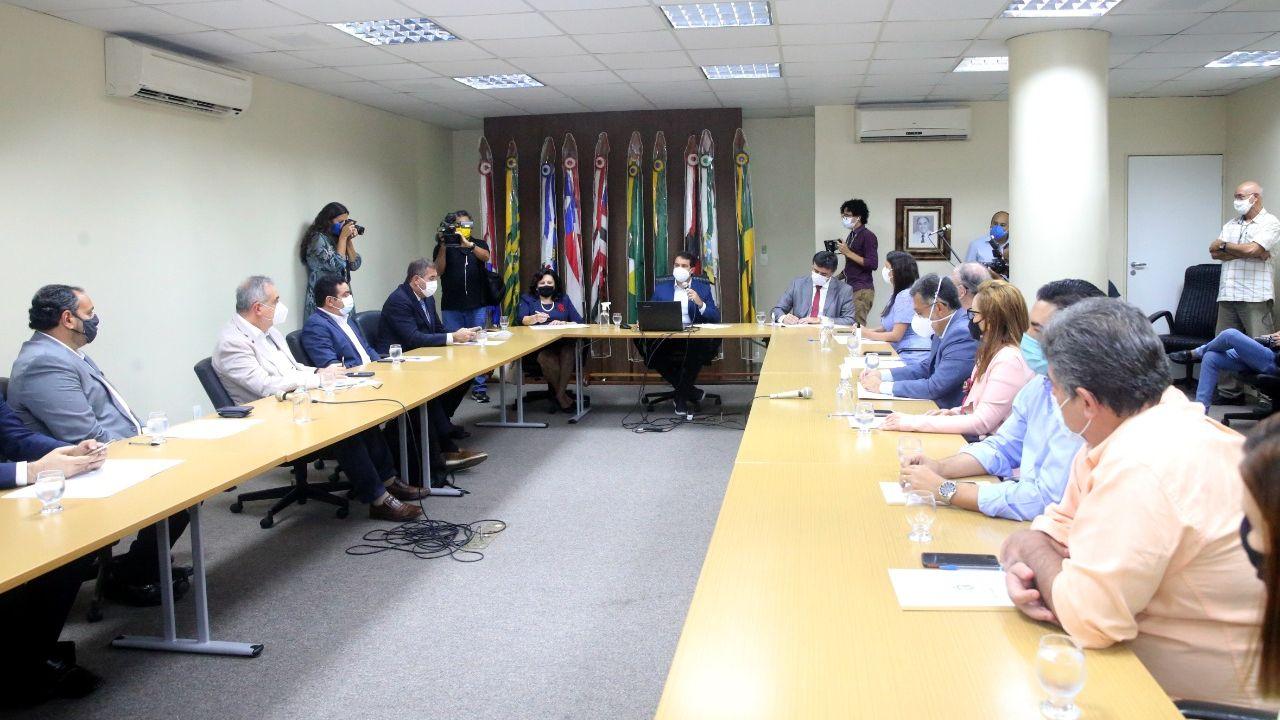 Órgãos públicos e entidades privadas do Ceará irão oferecer estrutura para cadastro da vacina