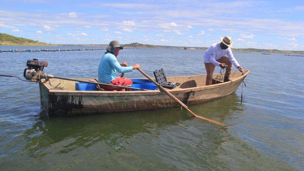 Projeto monitora qualidade da água do Castanhão para evitar mortandade do pescado