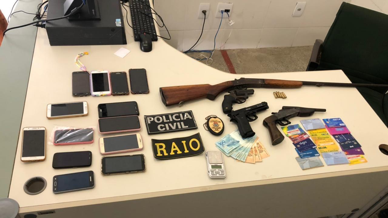 Cinco pessoas ligadas a grupo criminoso são presas pelas polícias Civil e Militar em Iguatu