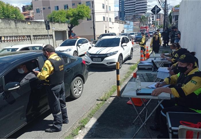 Detran prorroga prazos para renovação de CNH e emplacamento; veja datas