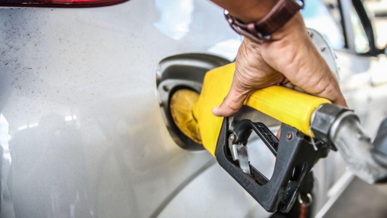 Gasolina renova recorde e passa de R$ 6,60 no Ceará; veja cidades com preços mais altos do Brasil