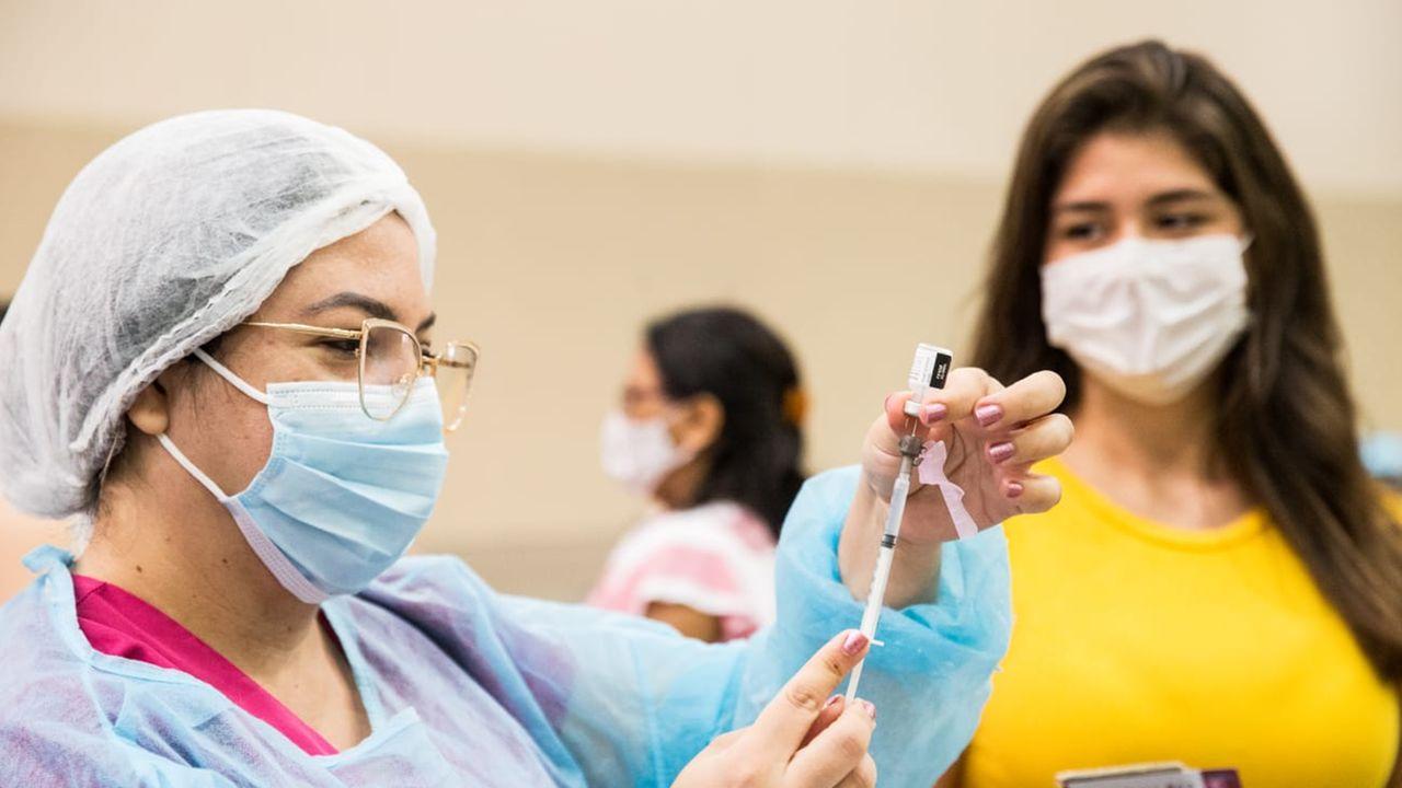 Mais de 41 mil adolescentes já receberam a primeira dose da vacina contra a Covid no Ceará