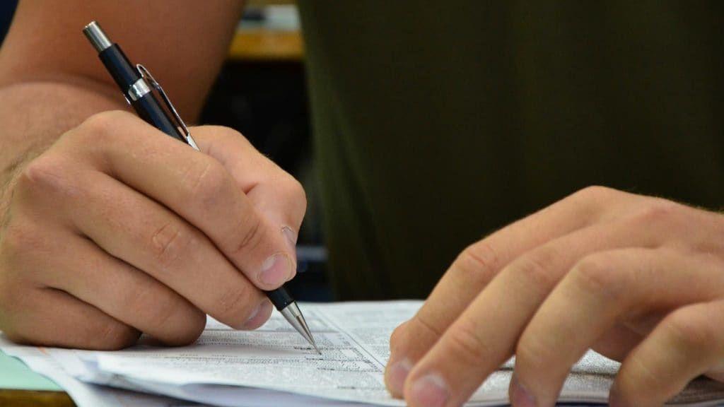 Confira os concursos públicos com vagas abertas no Ceará nesta segunda-feira (4)
