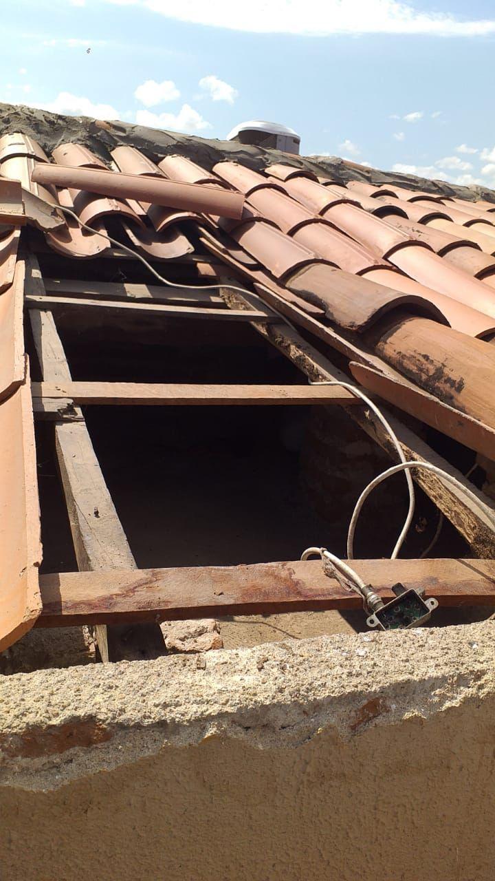 Casa é atingida por raio durante chuva em Icó, CONFIRA IMAGENS