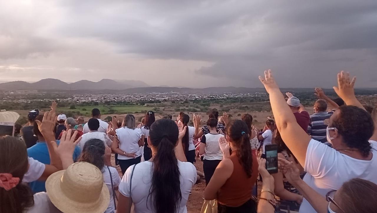 Devotos do Senhor do Bonfim fazem romaria em Icó