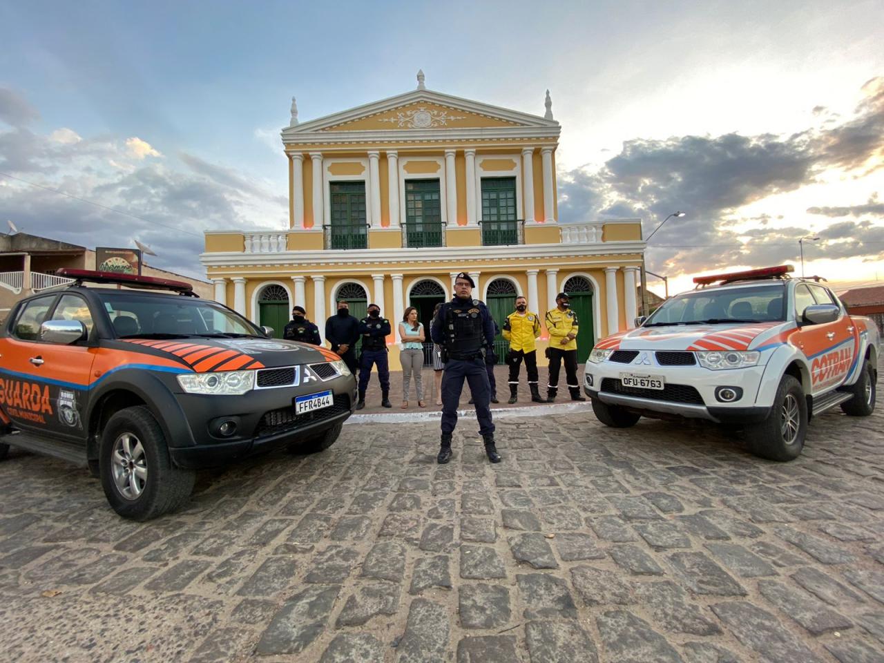 Novas viaturas são entregues à Guarda Civil Municipal e COTRAN de Icó