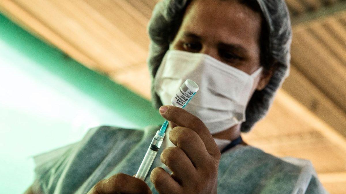 Intervalo para dose de reforço da vacina contra Covid-19 cai para 4 meses em todo o Ceará