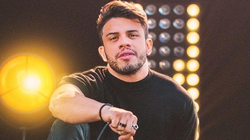 Polícia diz que cantor Ávine Vinny foi autuado por ameaça no âmbito de violência doméstica