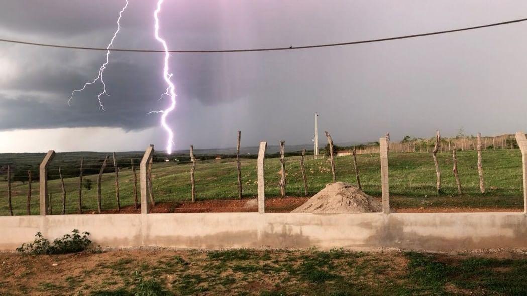 Ao menos 62 municípios do Ceará têm chuvas entre quarta e quinta-feira (13)