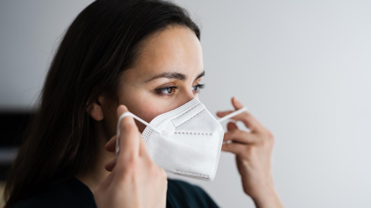 Uso de máscara PFF2 é obrigatório a partir desta segunda-feira; entenda as regras