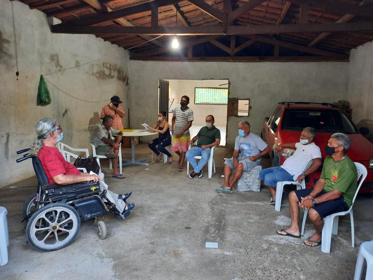 Governo do Estado distribui kit pesca para pescadores artesanais de Icó