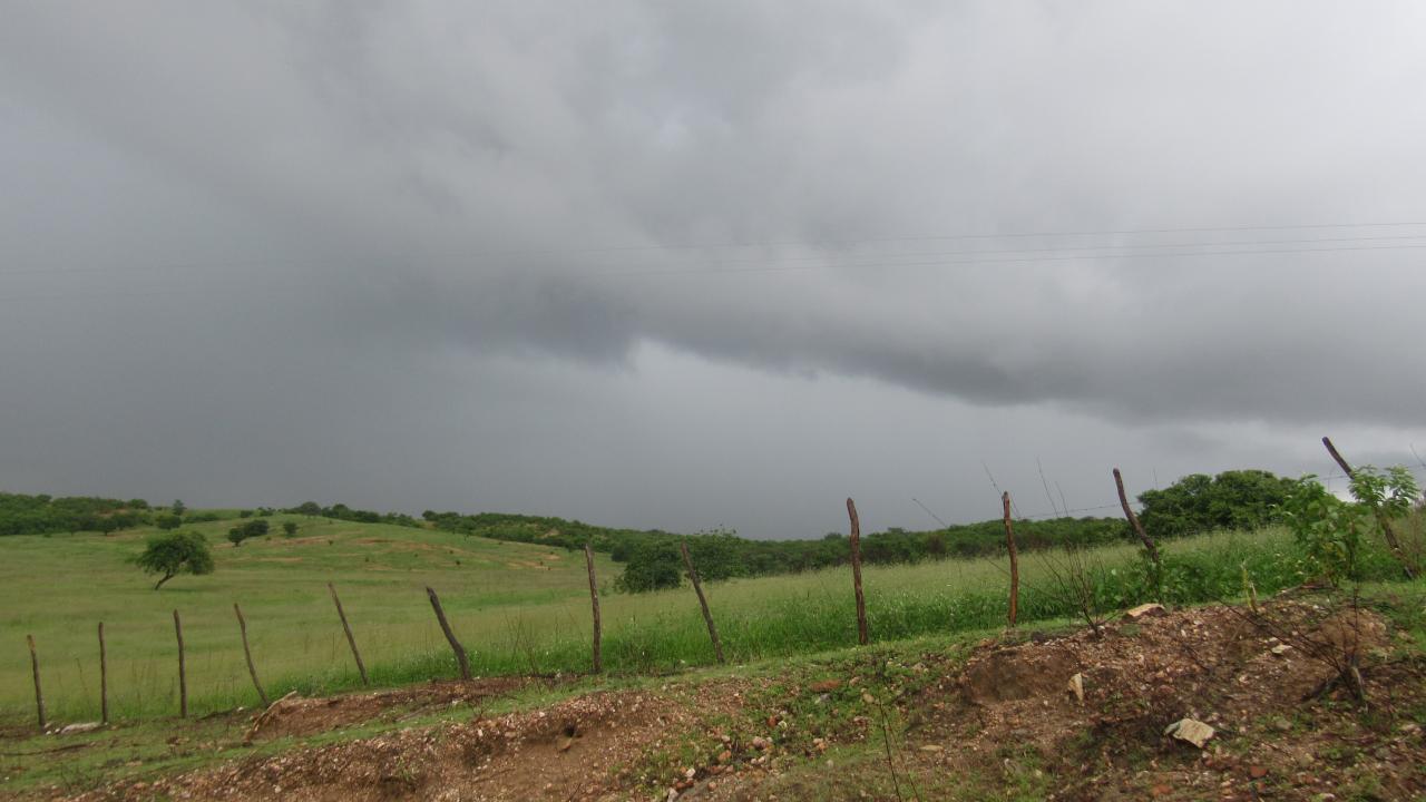 Ceará segue com tendência de chuvas em todas as regiões; veja a previsão para o fim de semana