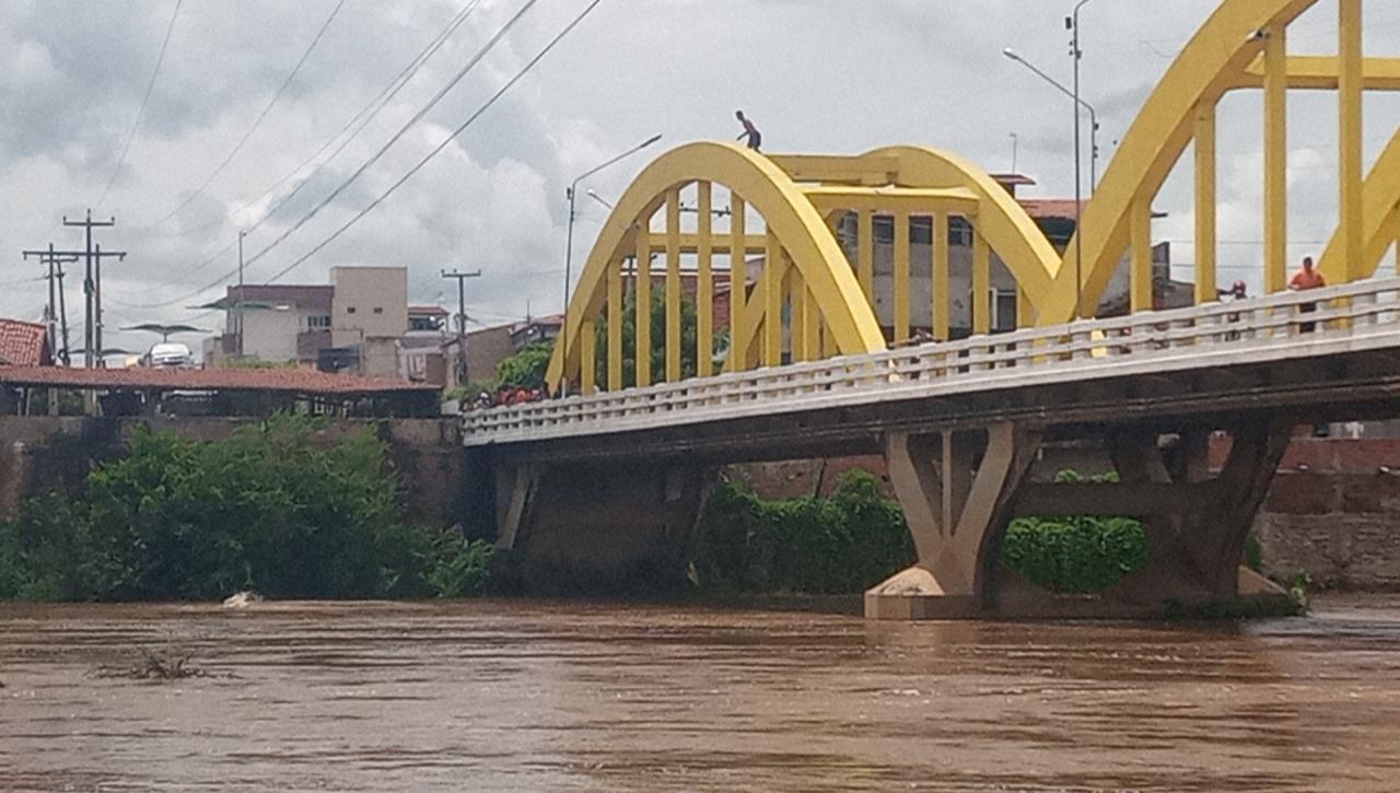 Rio Salgado em Icó, baixa seu nível de água, após segunda cheia no mês de março