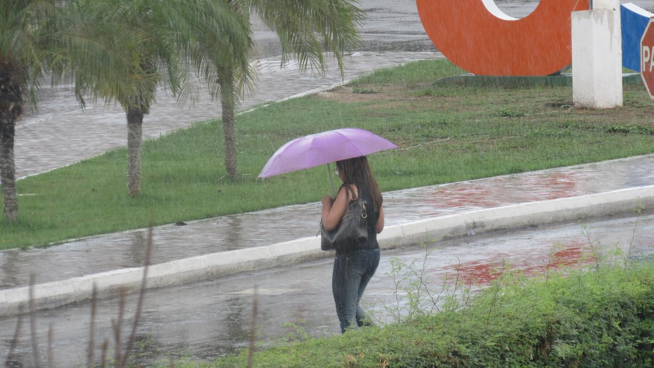Ceará supera média histórica de chuvas 6 dias antes do fim da quadra