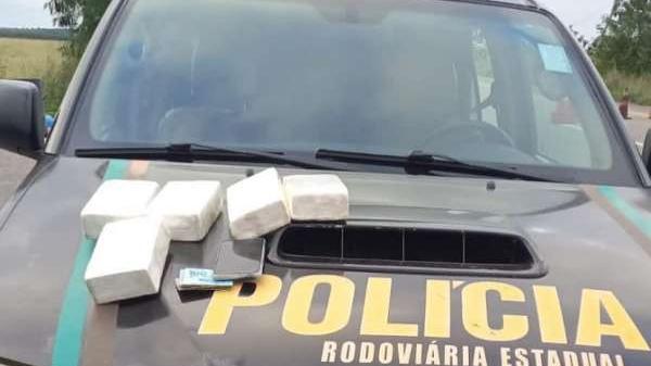 Motorista de ambulância é preso com 5 kg de droga durante transporte de paciente em Iguatu