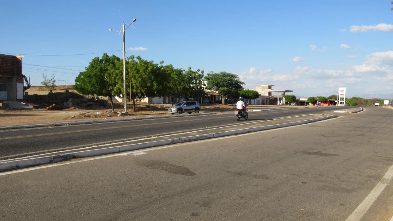 Caminhoneiro é atropelado e morto por motocicleta na BR 116, em Icó