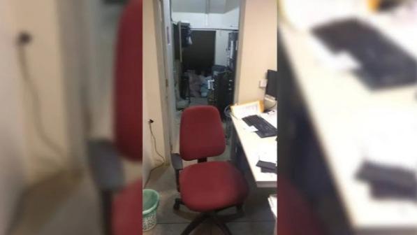 Criminosos mascarados invadem agência bancária, rendem gerente e roubam dinheiro de cofre no interior do Ceará