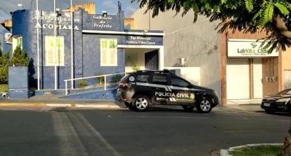 Operação afasta prefeito e prende suspeitos de corrupção em Acopiara