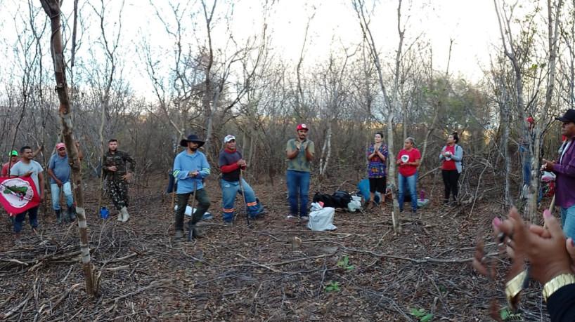 Grupo do MST ocupa terras do Governo do Ceará, em Santana do Cariri