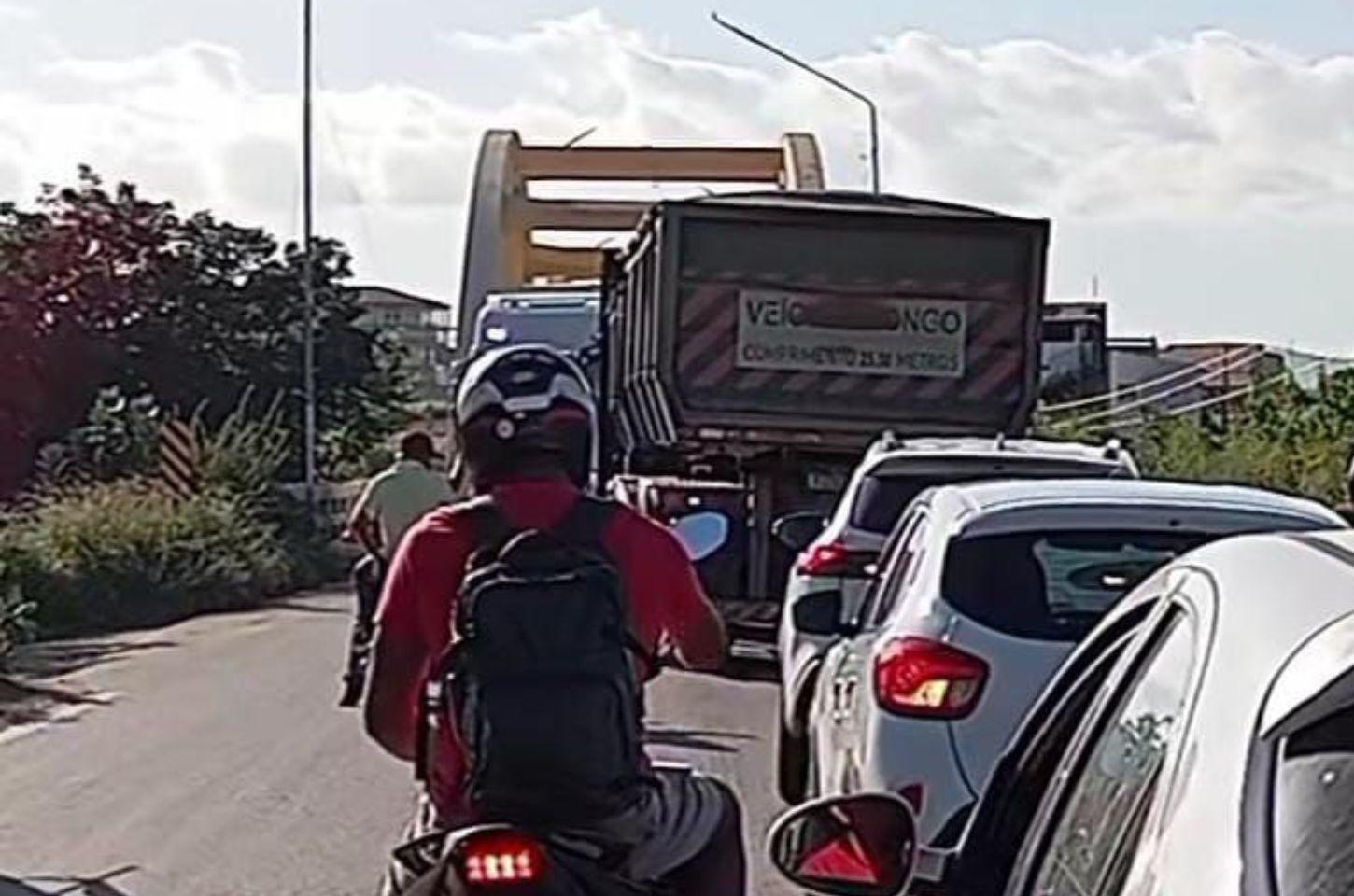 Caos diário na ponte Piquet Carneiro: acesso a Icó pela CE-282 continua sem solução definitiva