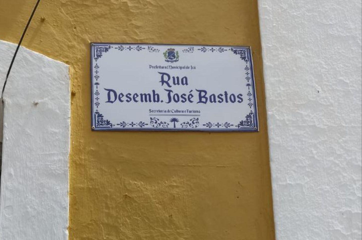 Icó recebe novas placas de identificação em ruas, avenidas e no sítio histórico