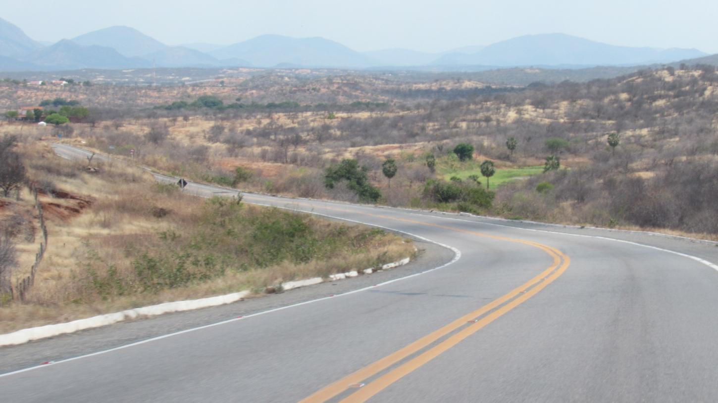 BR-116 entre Icó e Jaguaribe no Ceará