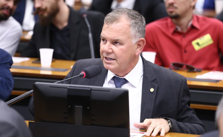 Projeto garante até 200 kWh de energia solar gratuita para baixa renda