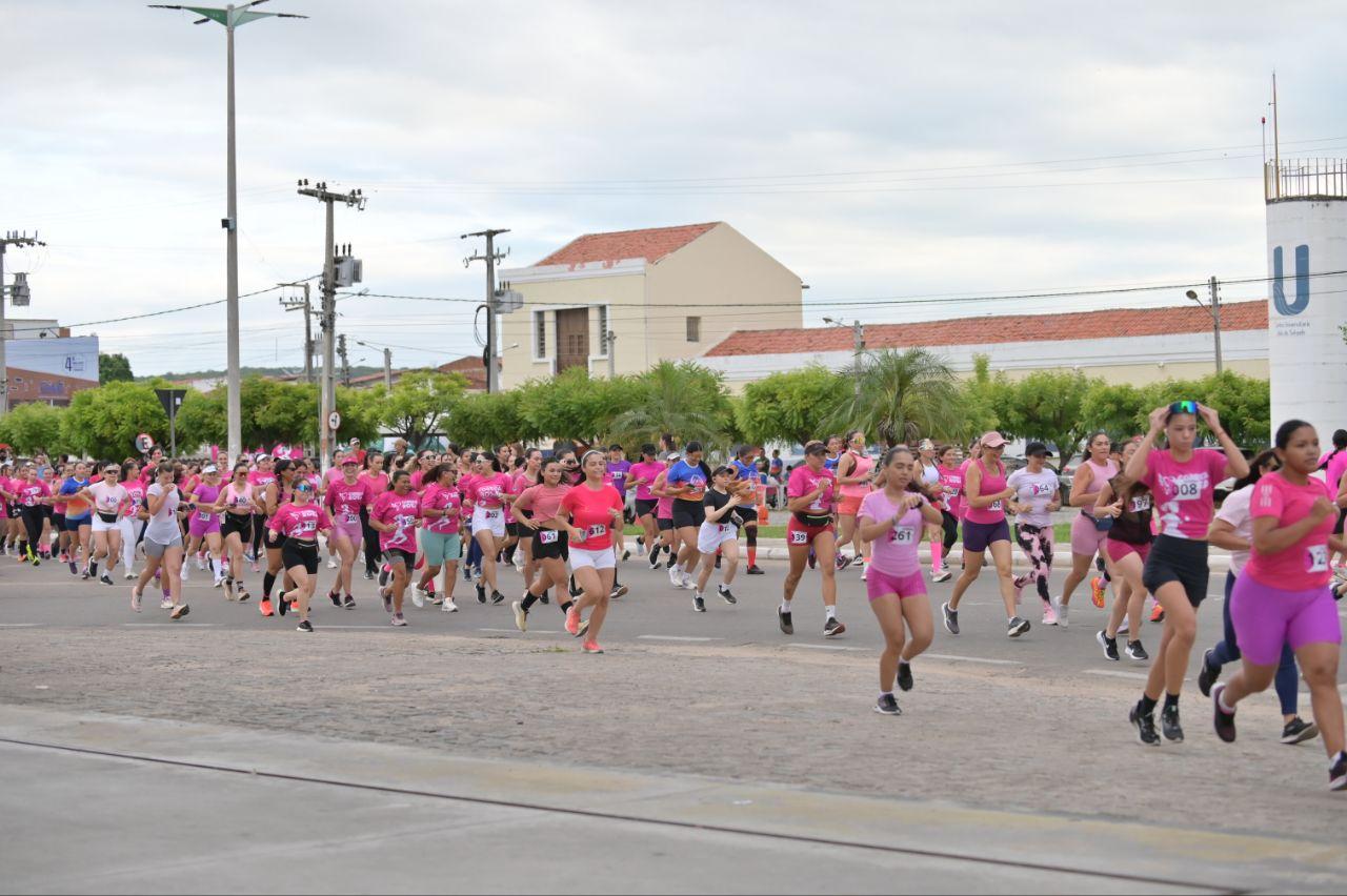 Corrida Rosa reúne centenas de mulheres e reforça luta contra a violência em Icó