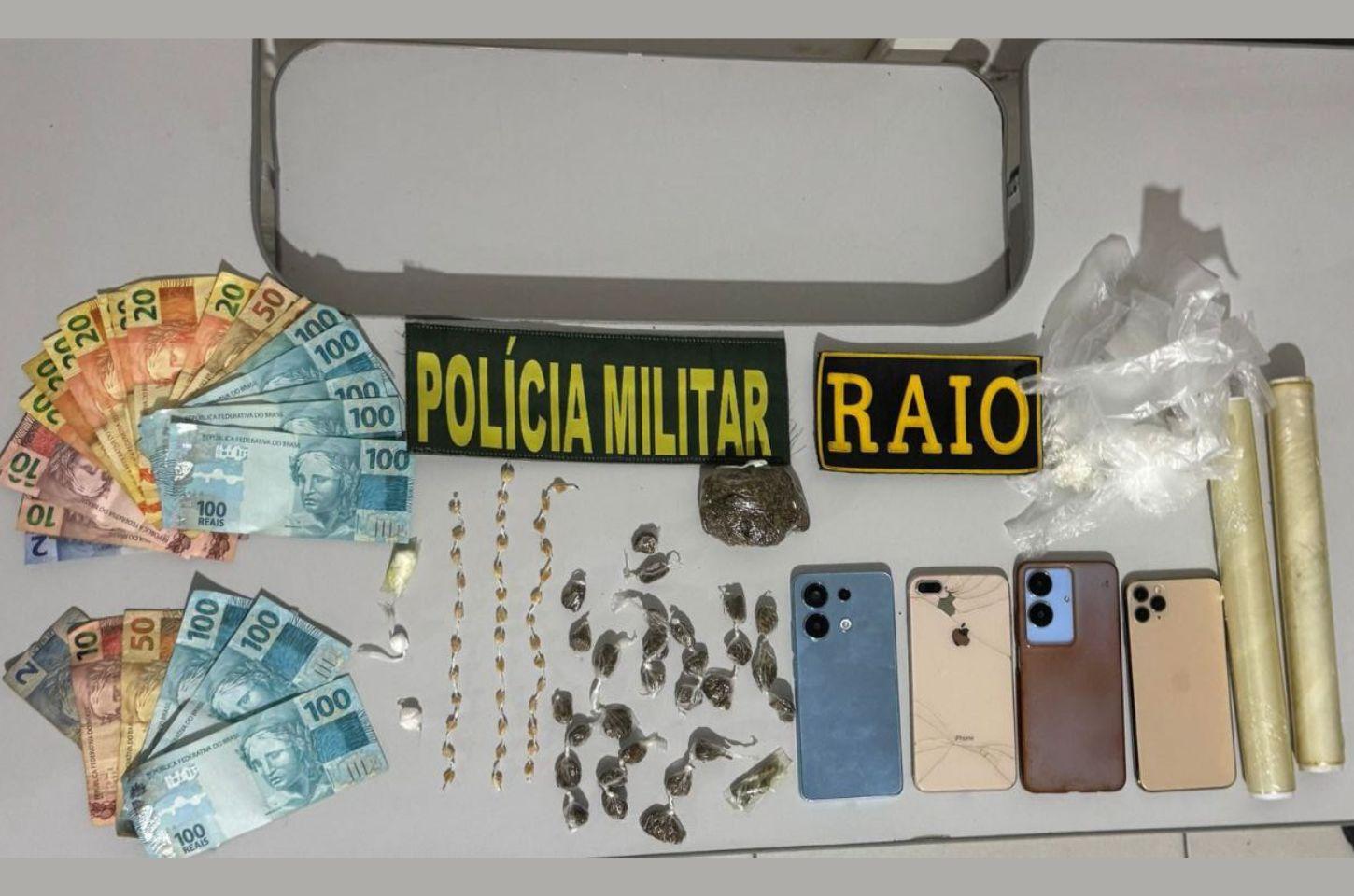 RAIO estoura ponto de tráfico em pousada de Icó e apreende drogas e celular roubado